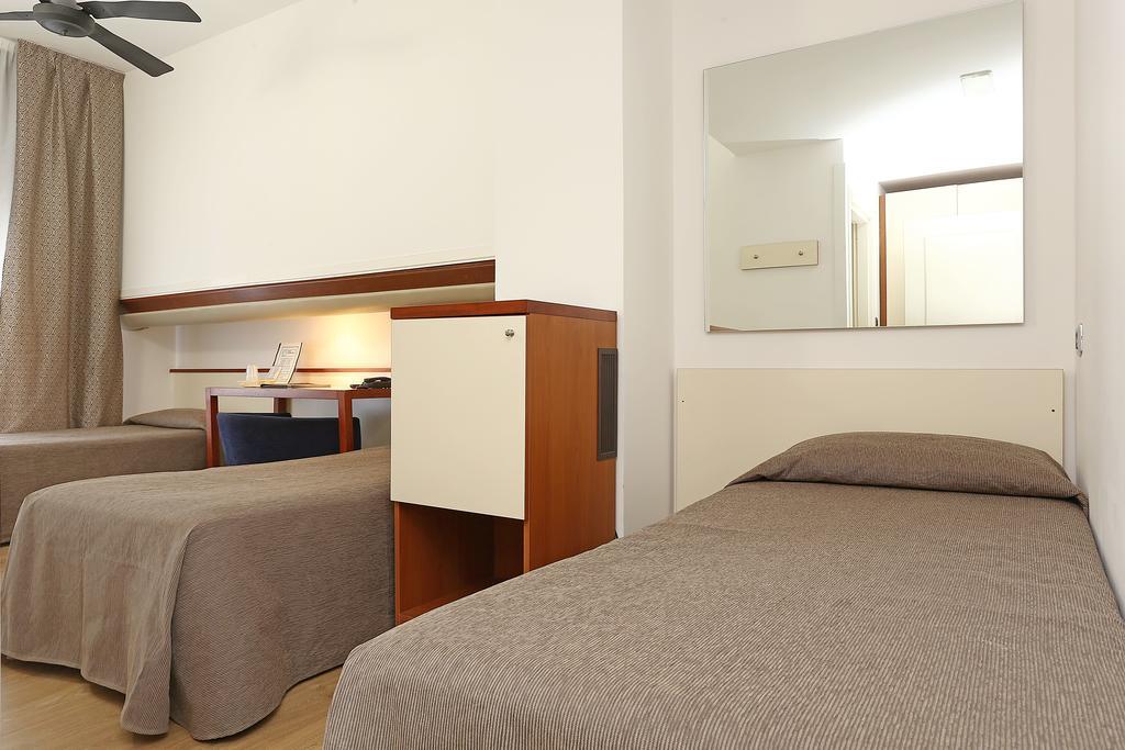 Hotel Corticella Bologna Bagian luar foto