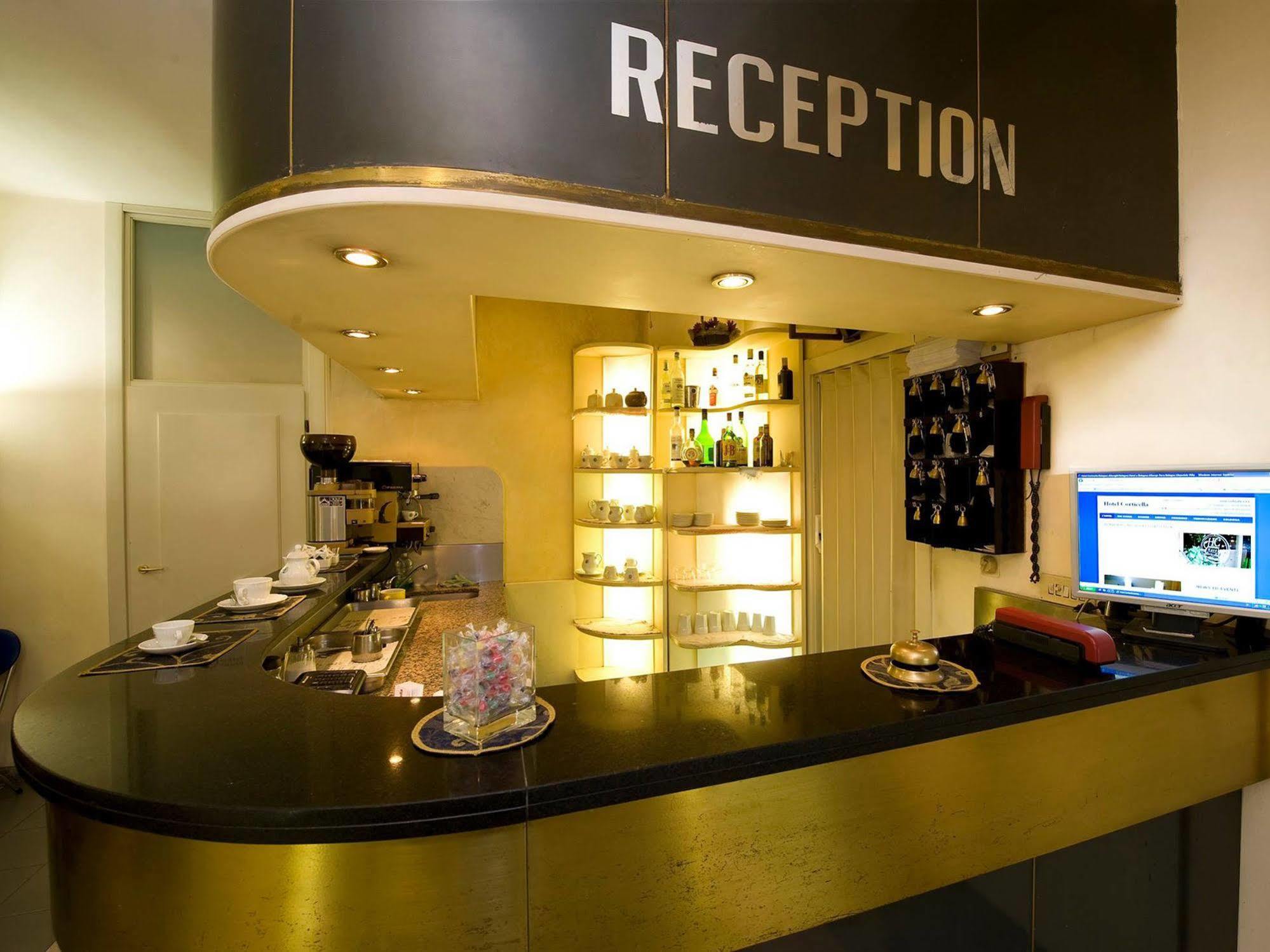 Hotel Corticella Bologna Bagian luar foto